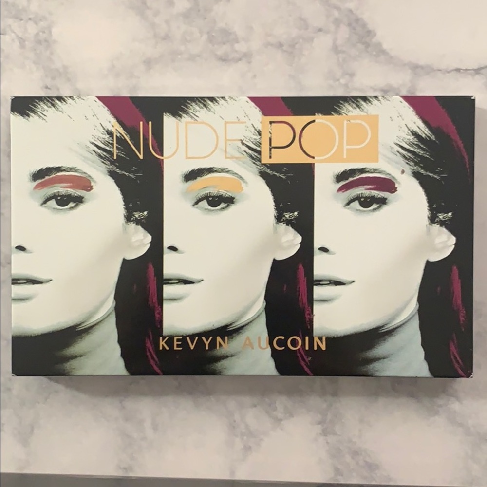 Kevyn Aucoin nude pop eyeshadow palette